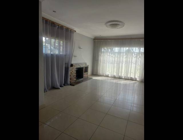 3 BEDROOM PROPERTY TO RENT IN ELSPARK